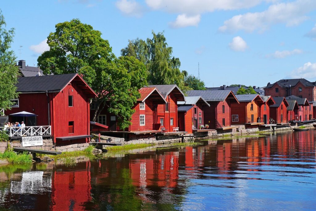 wooden houses, historic center, flow